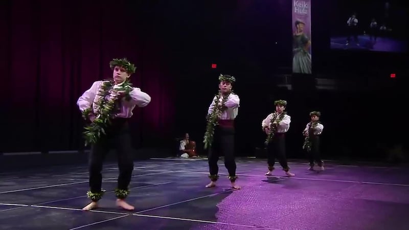 Keiki Hula Kahiko