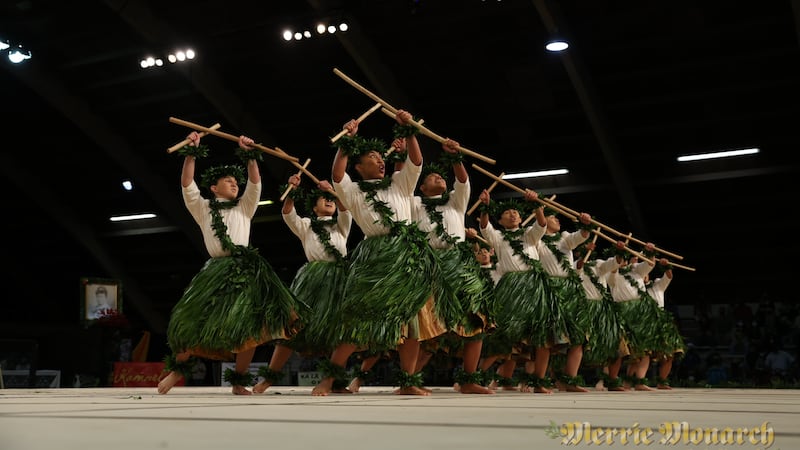 2022: Hālau Ka Lei Mokihana O Leināʻala - Photo by Bruce Omori